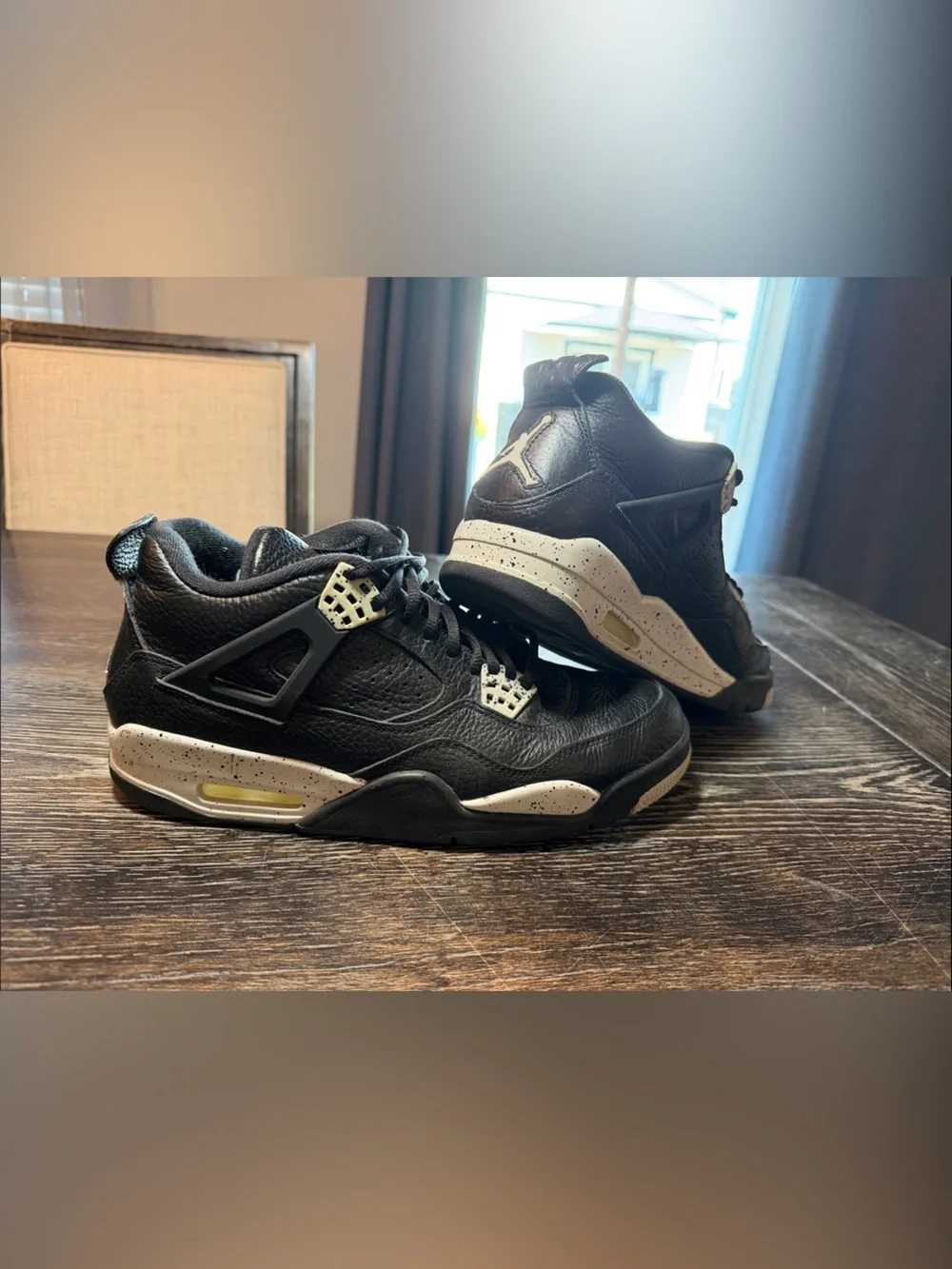 Nike Jordan 4 Oreos size 9.5